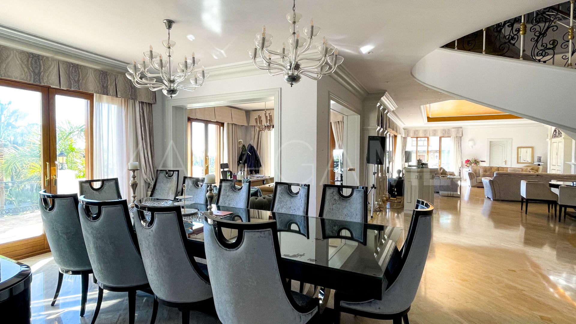 Villa for sale in Paraiso Alto