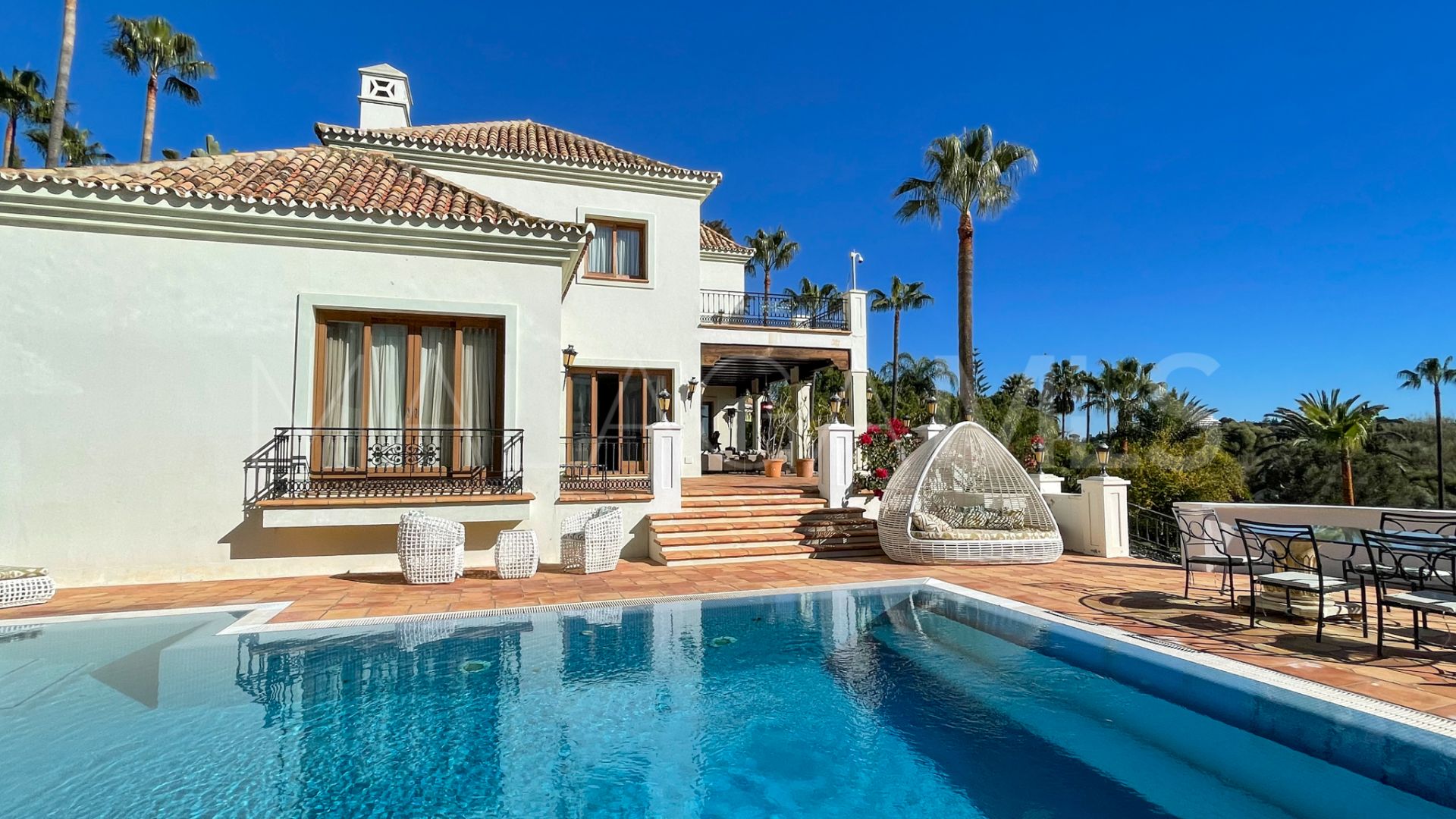 Villa for sale in Paraiso Alto