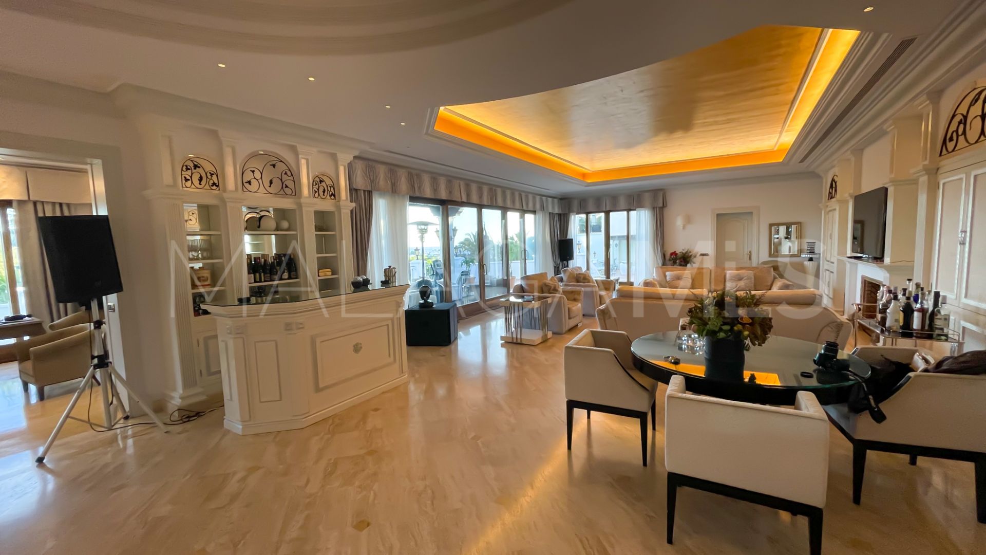 Villa for sale in Paraiso Alto