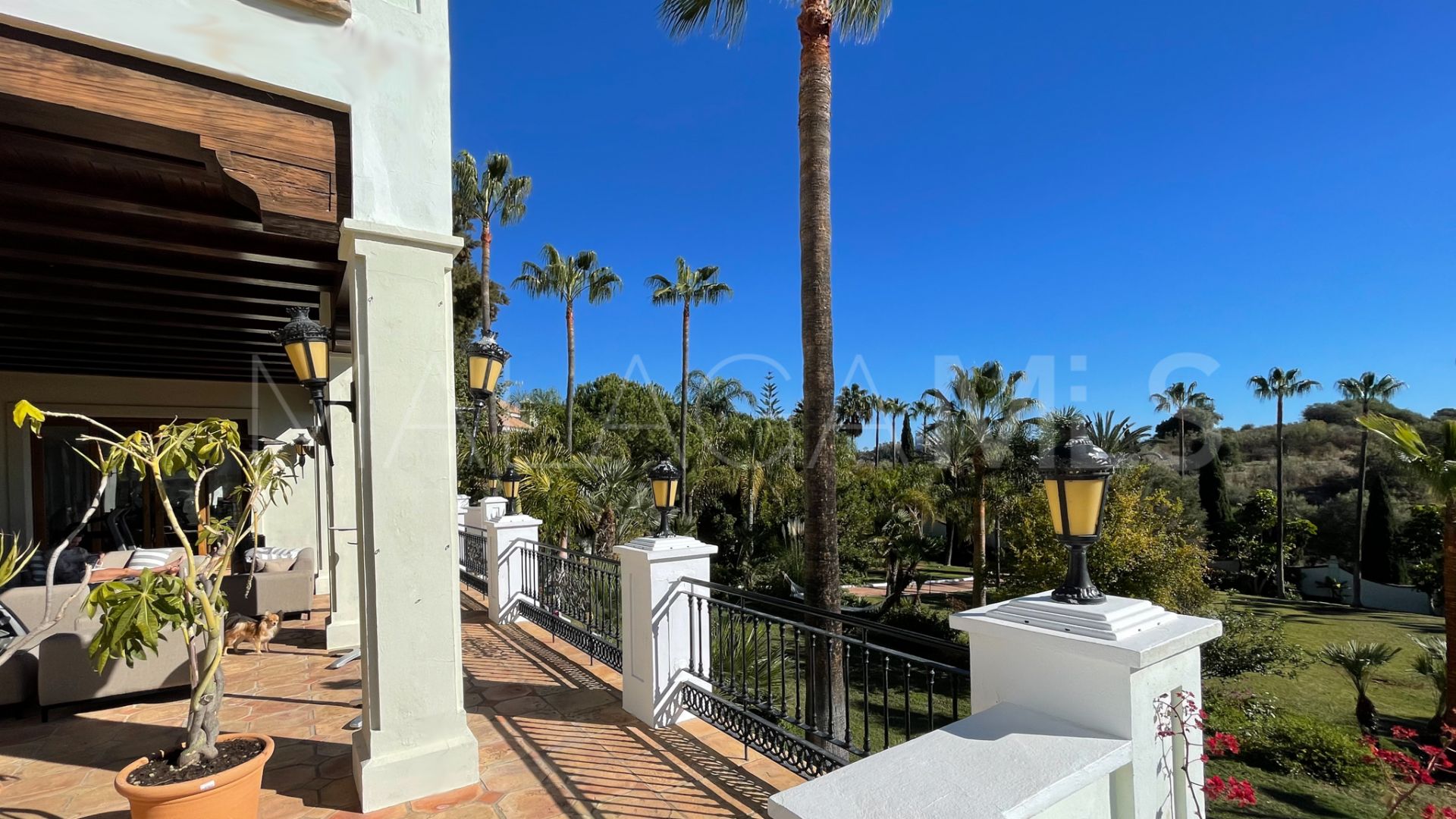 Villa for sale in Paraiso Alto