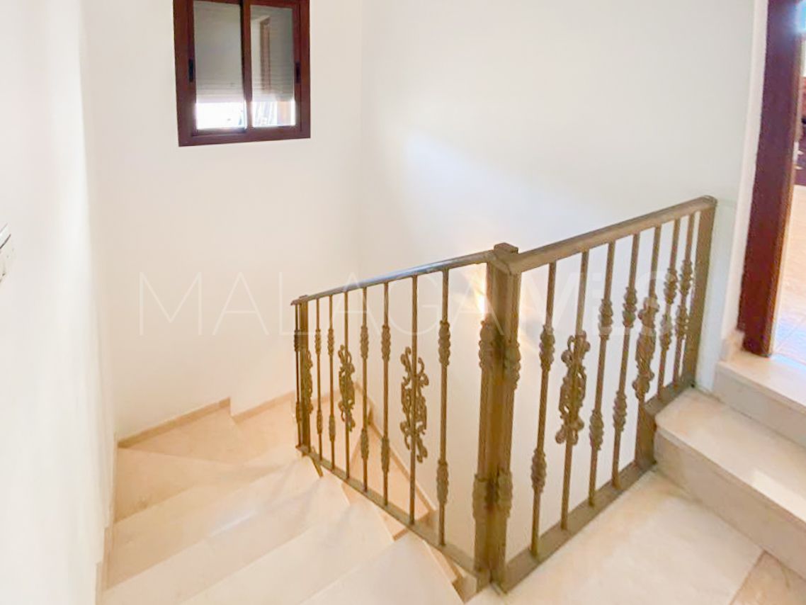 For sale town house with 6 bedrooms in Estepona Old Town