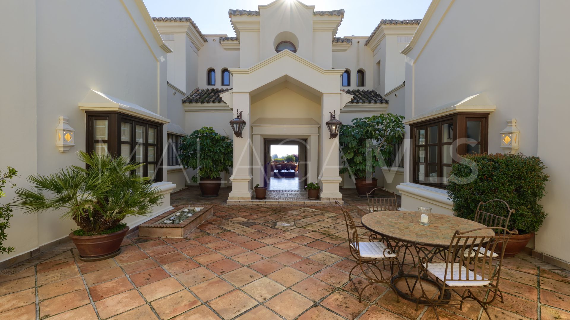 Villa in Marbella Hill Club for sale