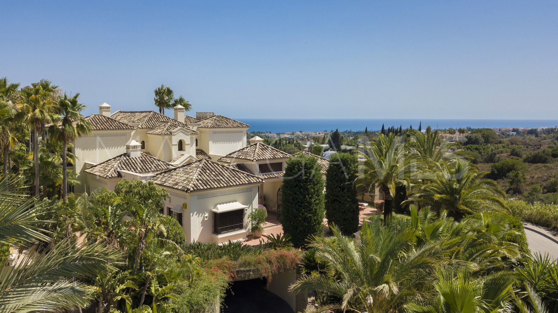 4 bedrooms villa in Marbella Hill Club for sale