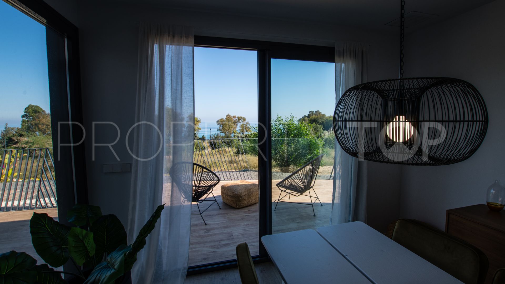 For sale town house in Villajoyosa with 2 bedrooms