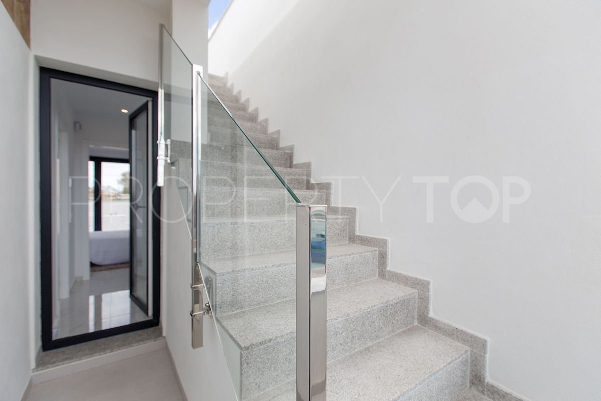 Town house for sale in Villamartin