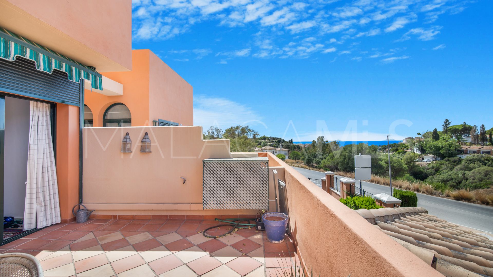 Duplex for sale in Elviria