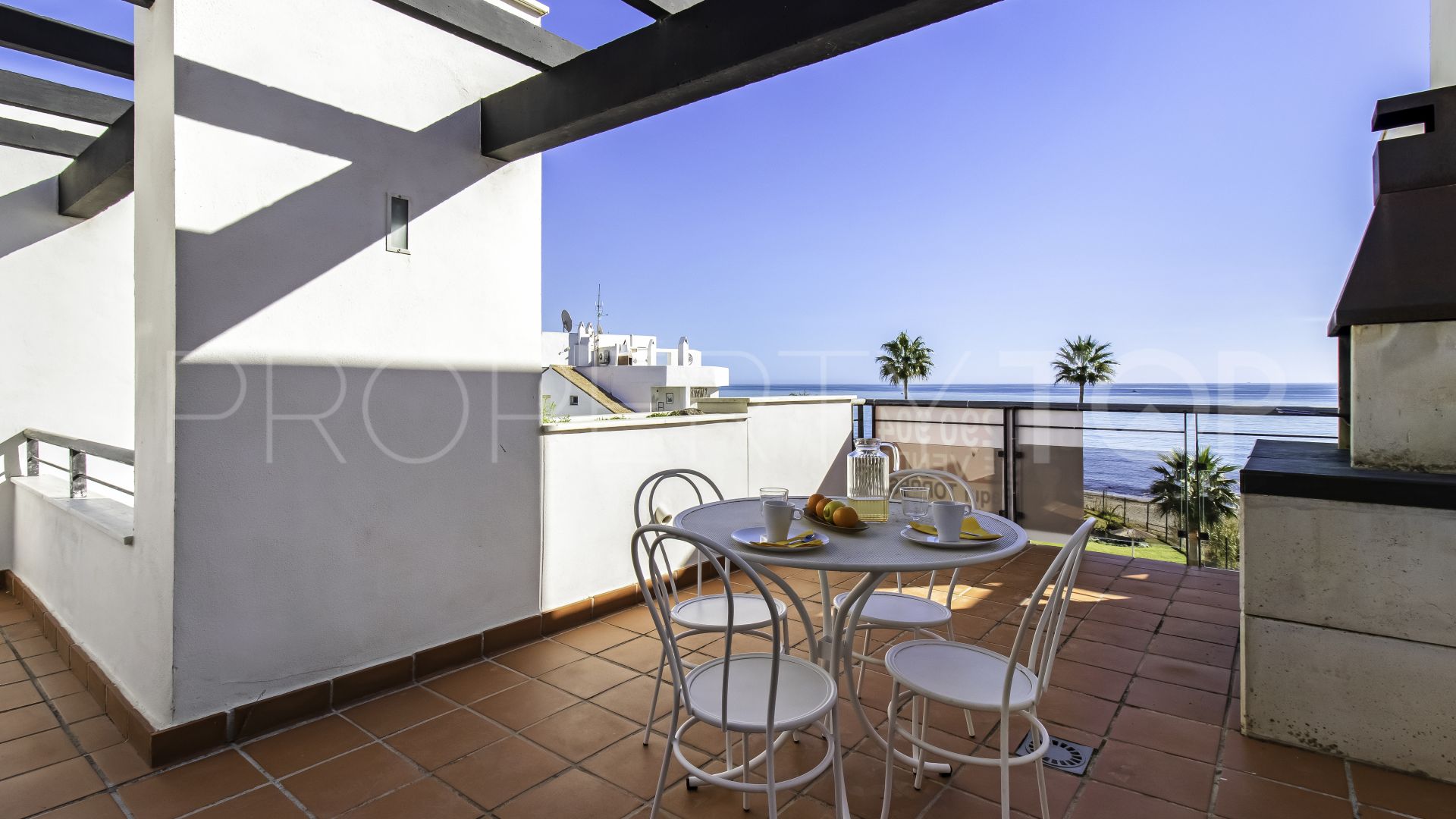Buy penthouse with 1 bedroom in Casares del Mar