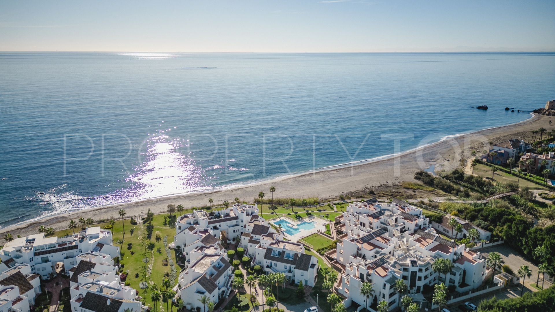 Buy penthouse with 1 bedroom in Casares del Mar