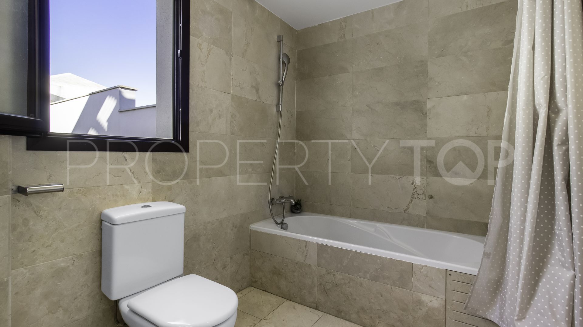 Buy penthouse with 1 bedroom in Casares del Mar
