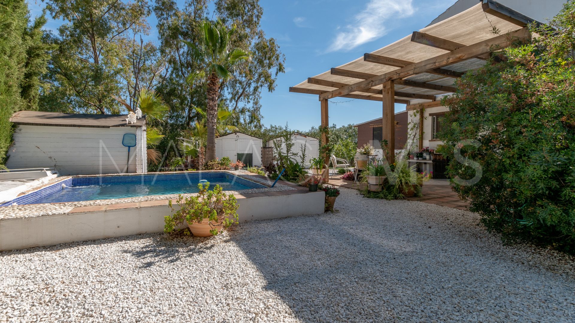 Finca for sale in Estepona