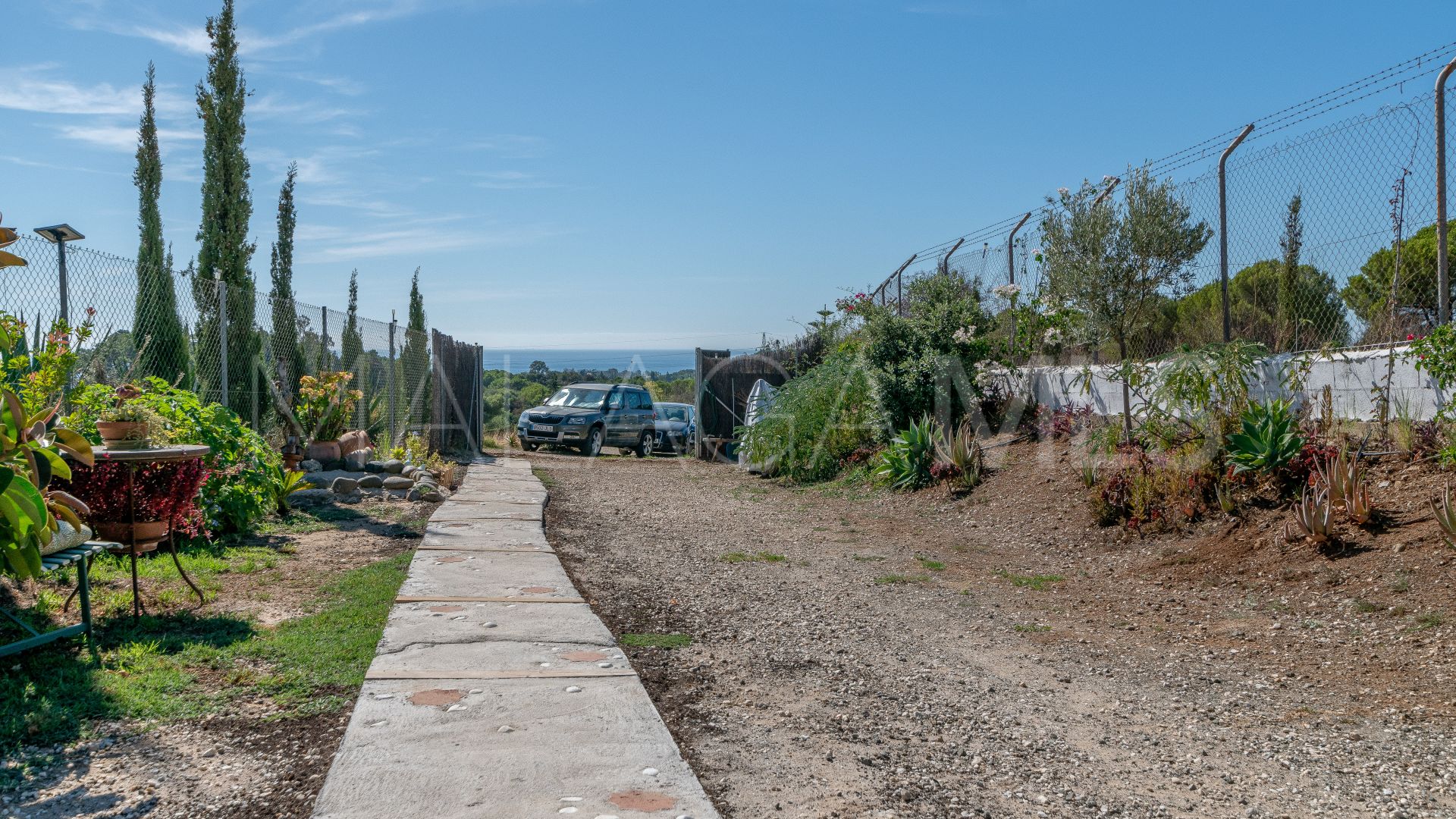Finca for sale in Estepona