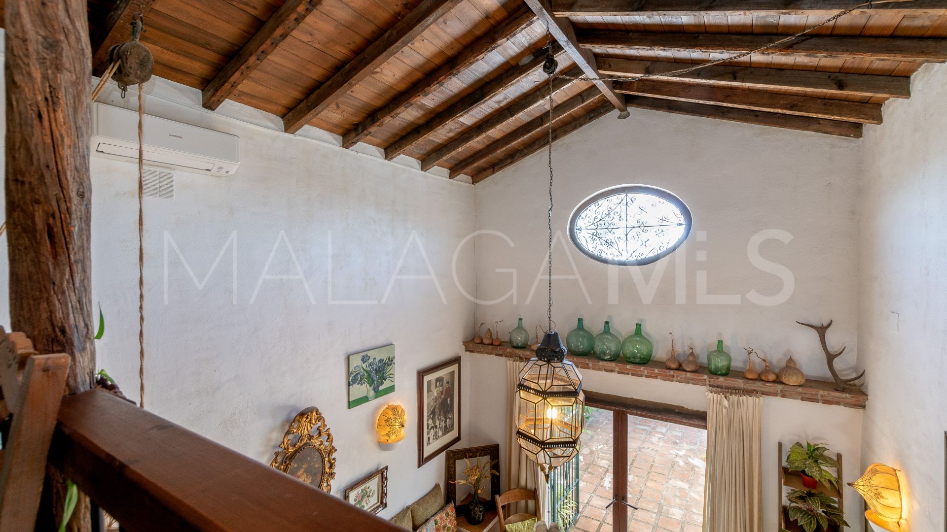 Finca for sale in Estepona