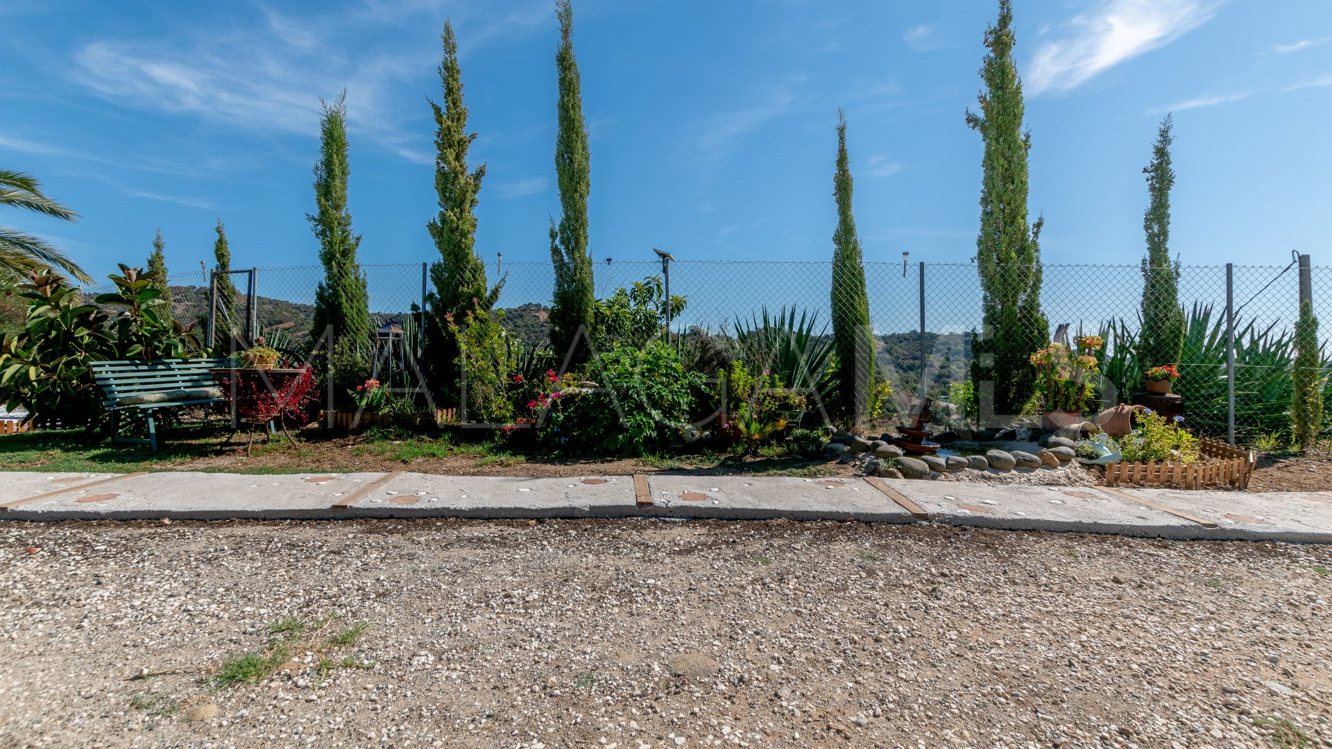 Finca for sale in Estepona