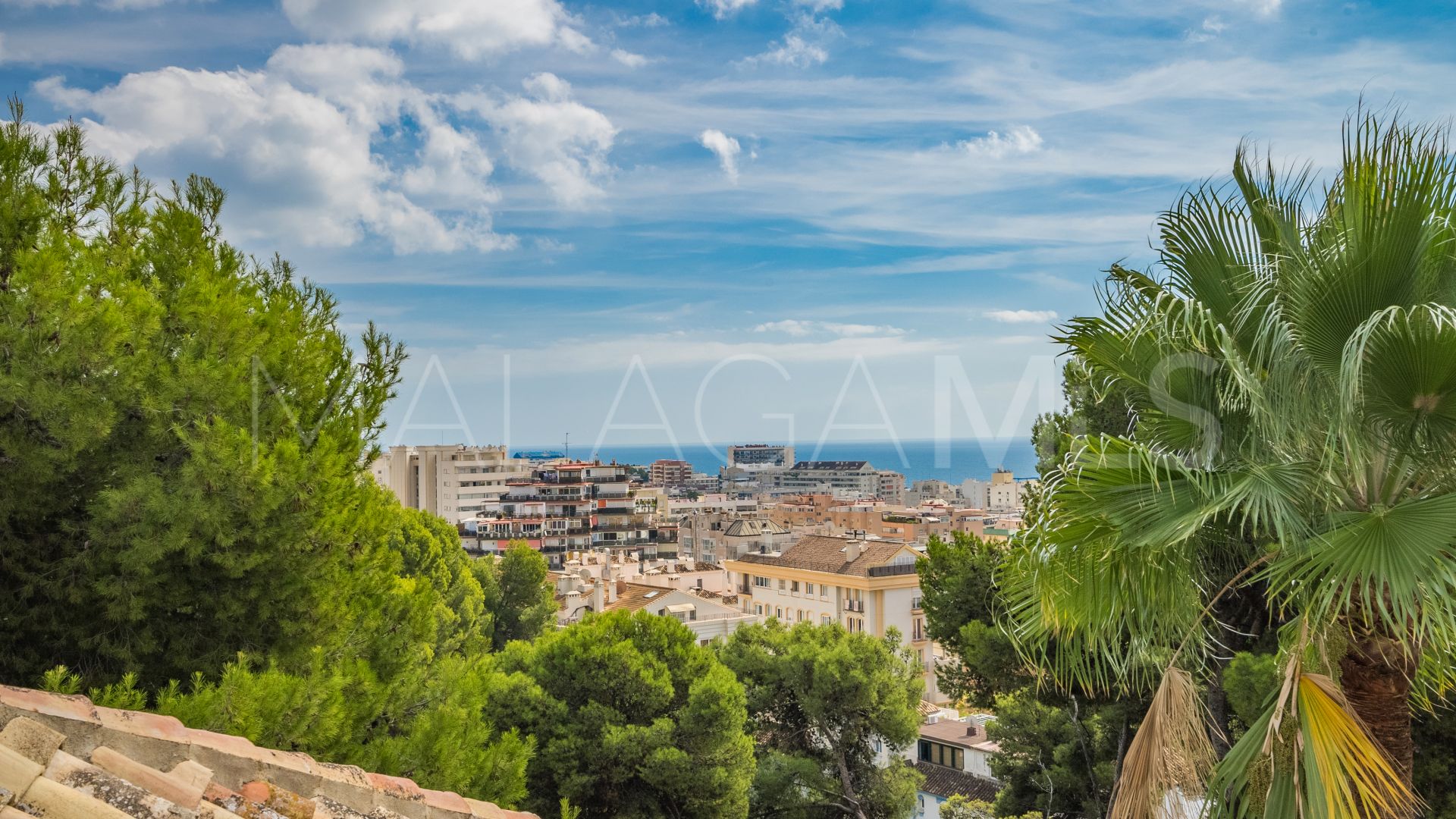 Villa for sale in Marbella City