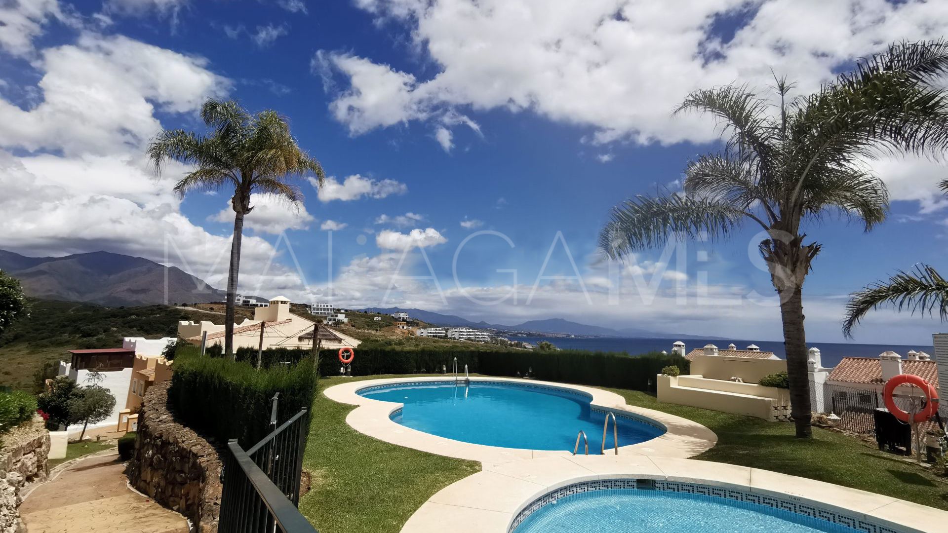 Ground floor duplex for sale in Bahia de Casares