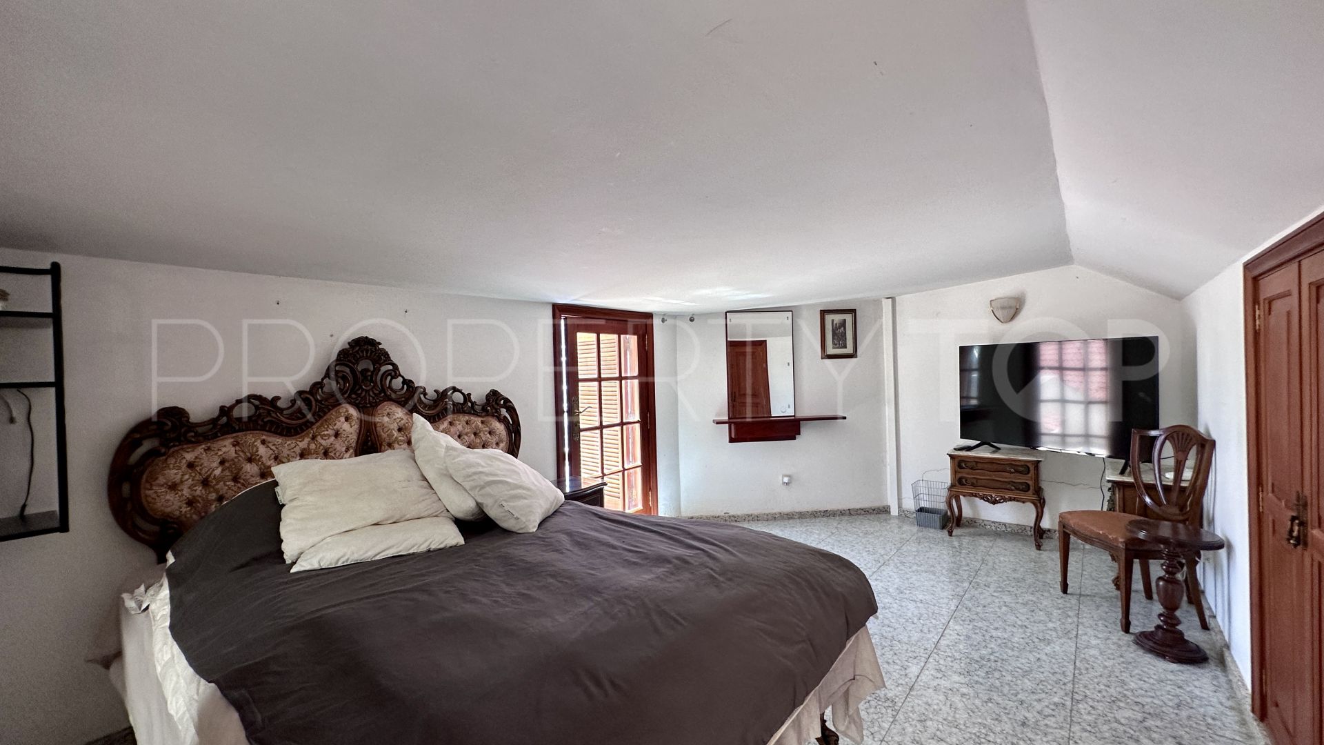 Se vende villa en Maspalomas-Meloneras con 9 dormitorios