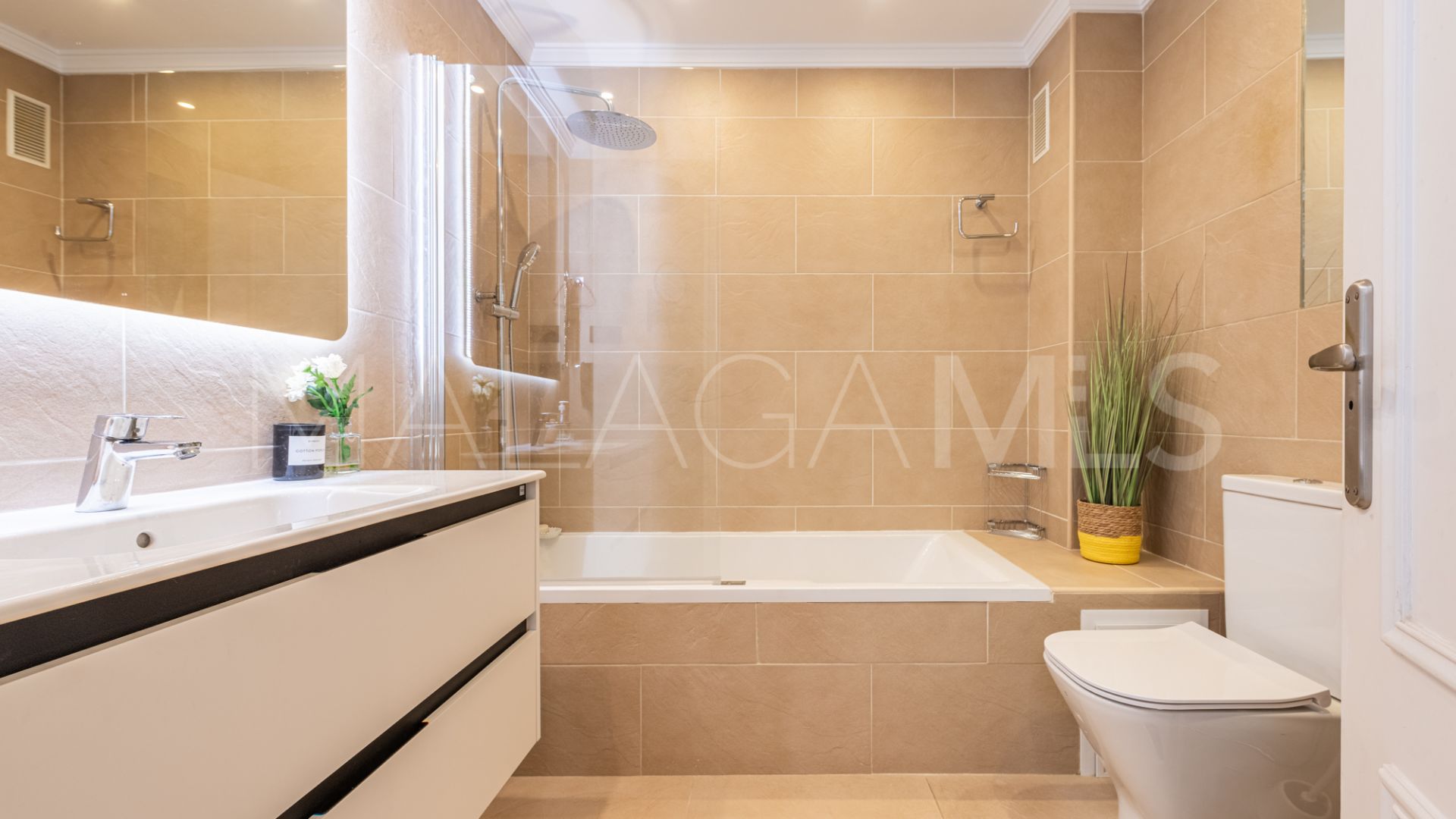 Takvåning for sale in Cerro Blanco