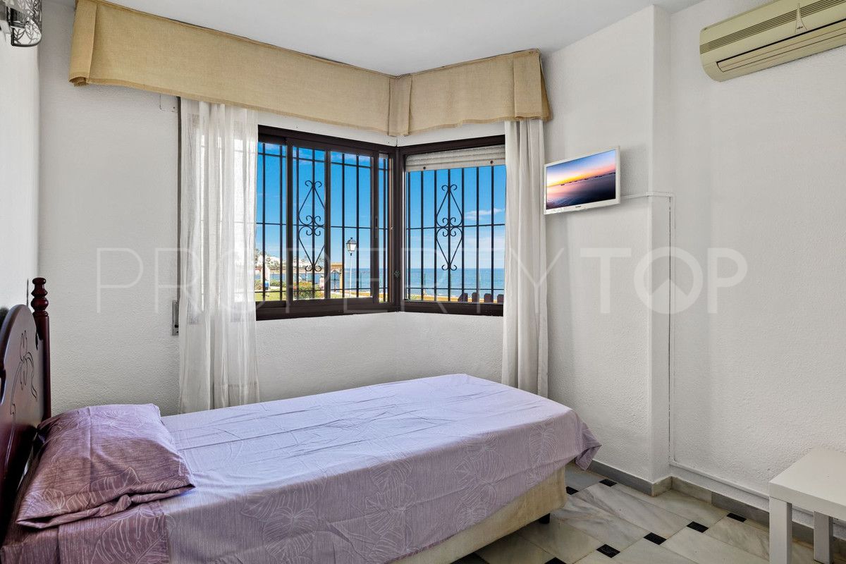 Apartamento planta baja a la venta en Calahonda Playa de 2 dormitorios