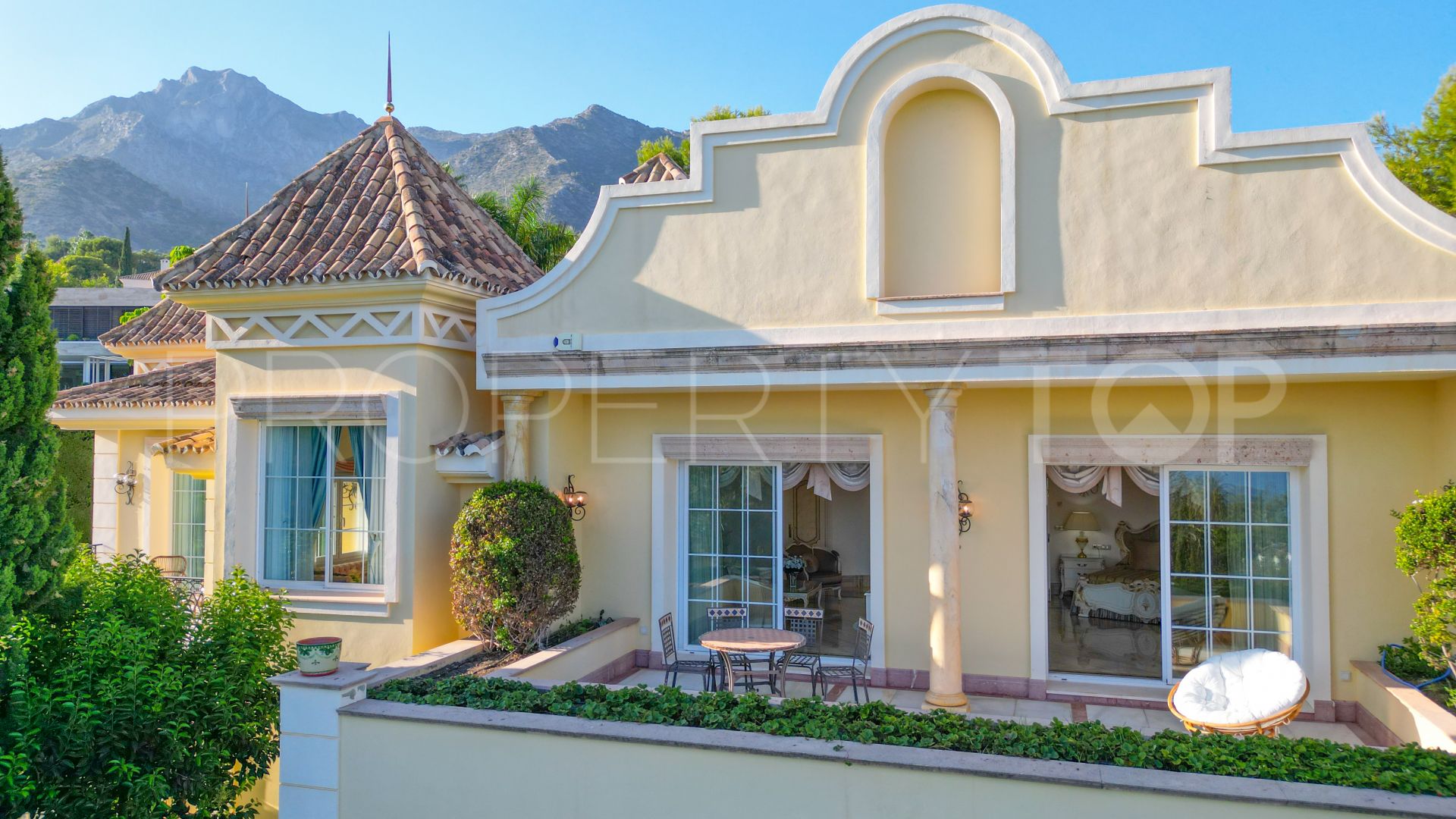 Sierra Blanca villa for sale