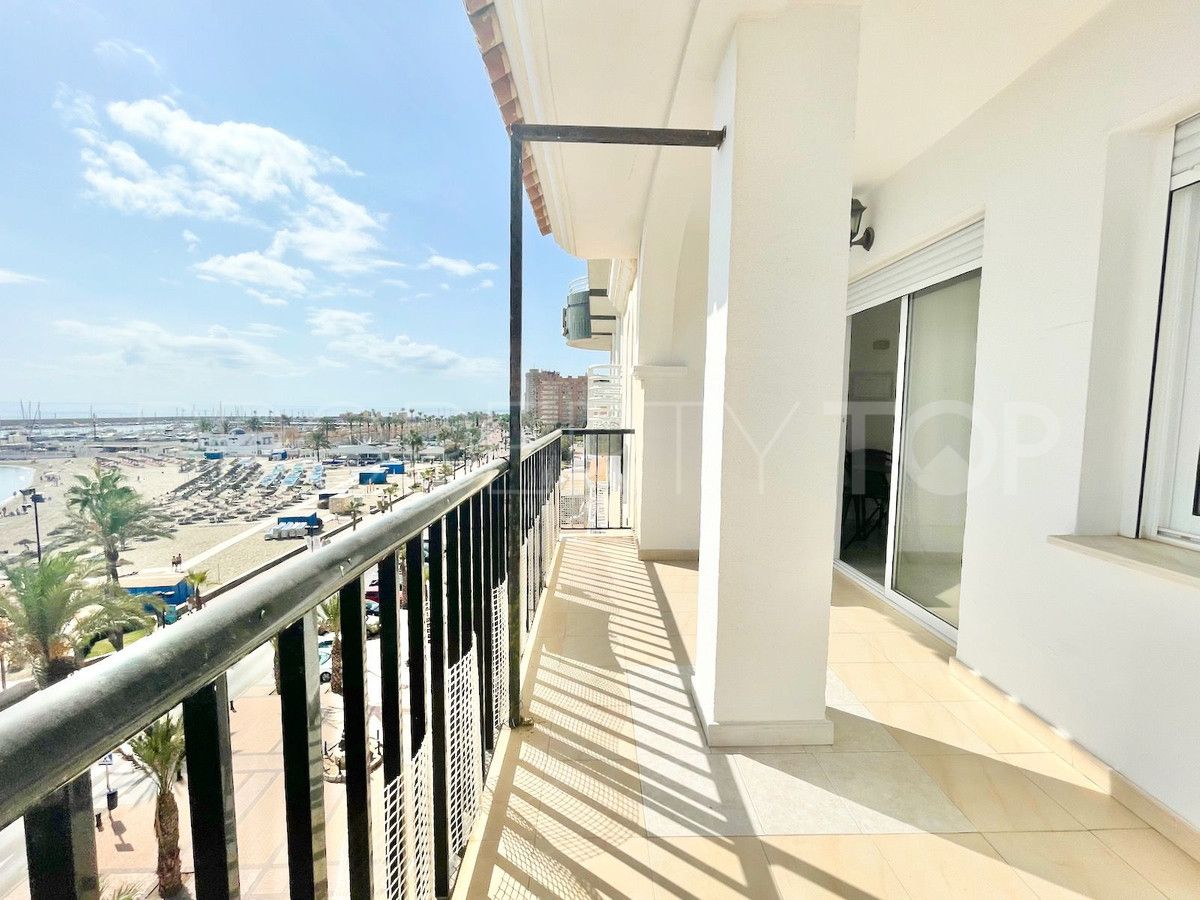 For sale penthouse in Fuengirola Puerto