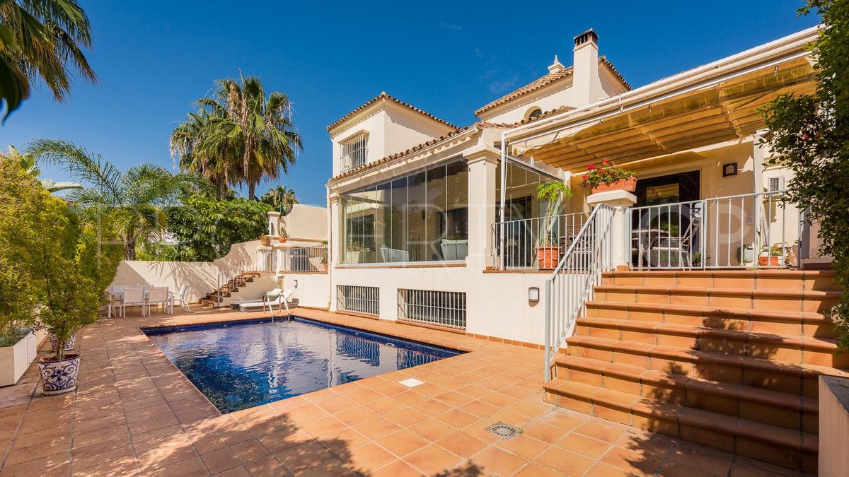 4 bedrooms villa in Supermanzana H for sale