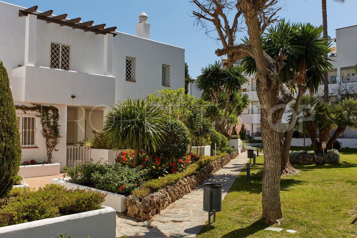 Jardines de Andalucia penthouse for sale