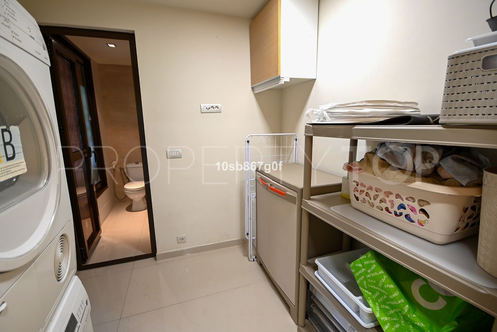 Apartamento planta baja con 2 dormitorios en venta en Guadalmina Baja