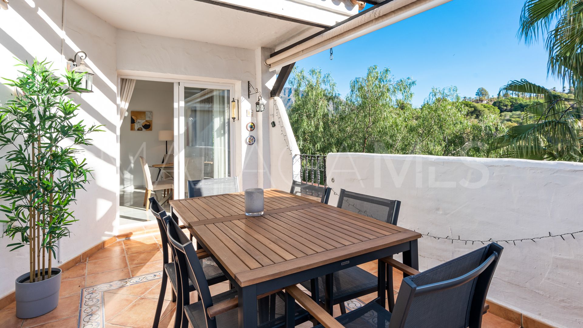 Appartement terrasse for sale in Los Naranjos de Marbella