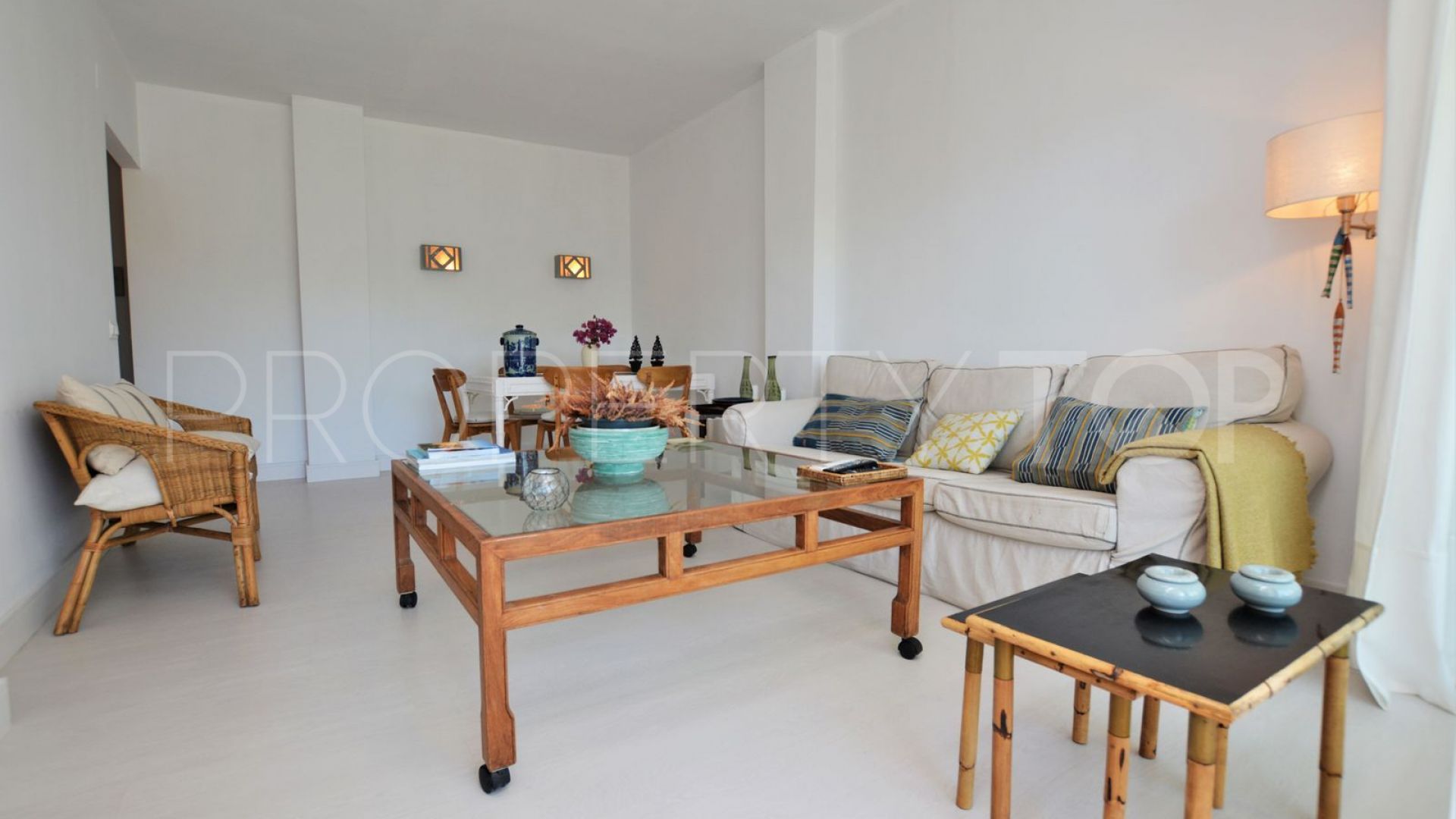 Apartment for sale in Guadalmina Baja