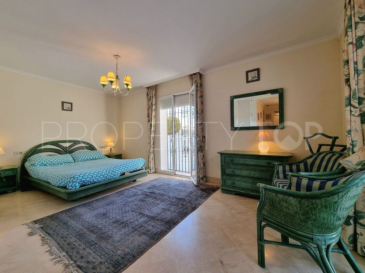 2 bedrooms duplex penthouse for sale in Elviria