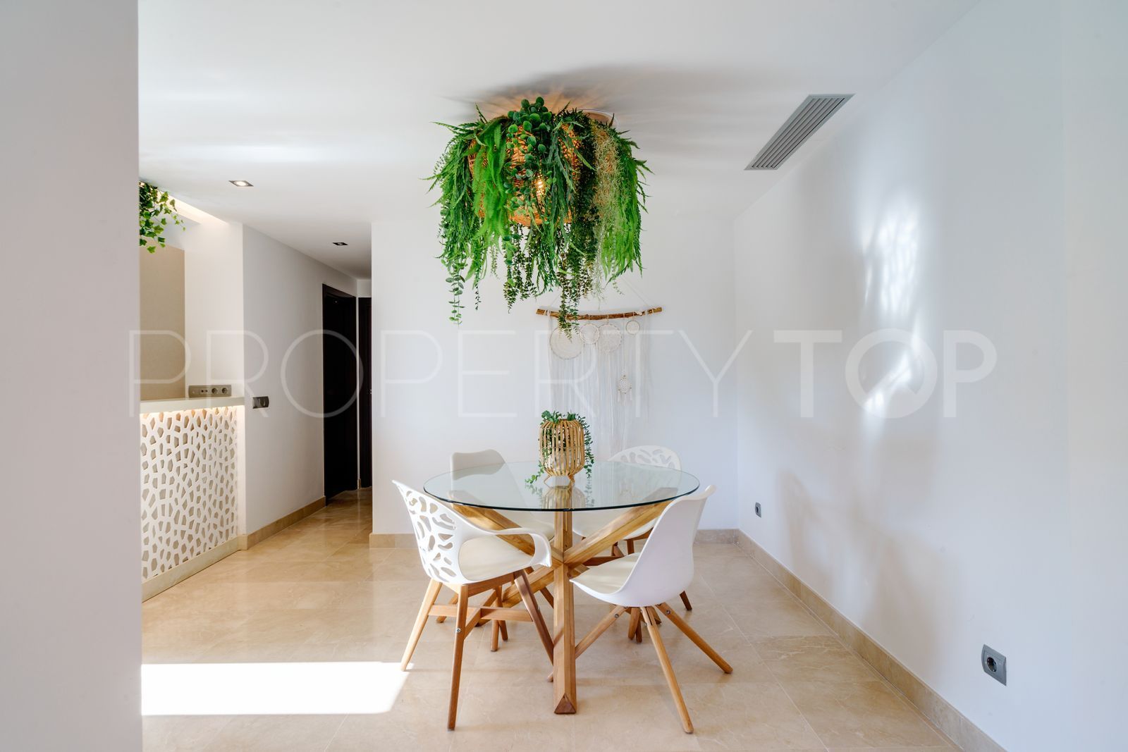 Apartment with 3 bedrooms for sale in Elviria