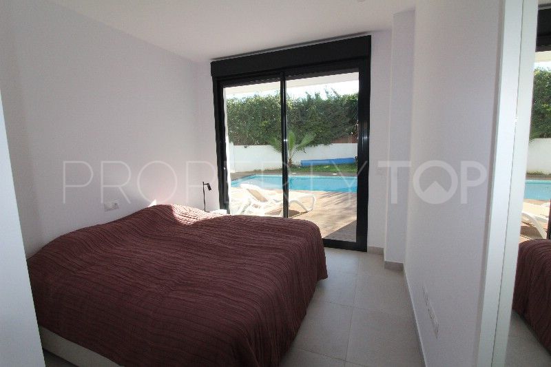 For sale villa in Fuengirola with 3 bedrooms