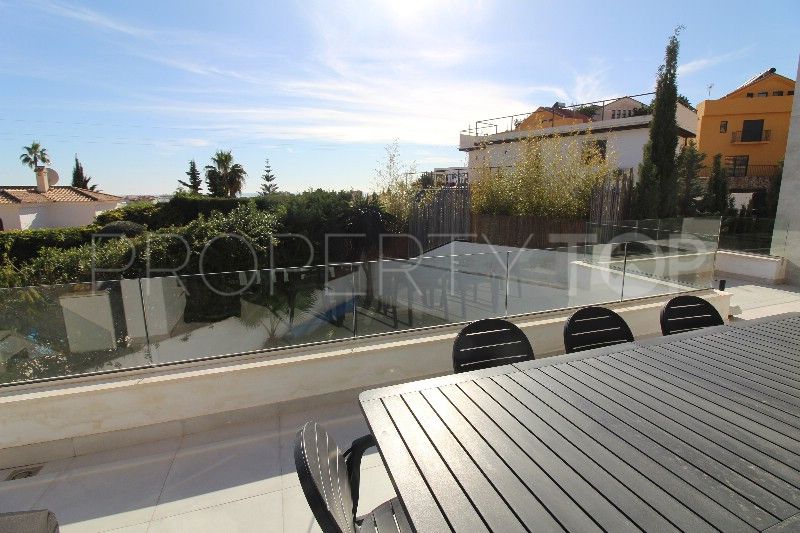 For sale villa in Fuengirola with 3 bedrooms