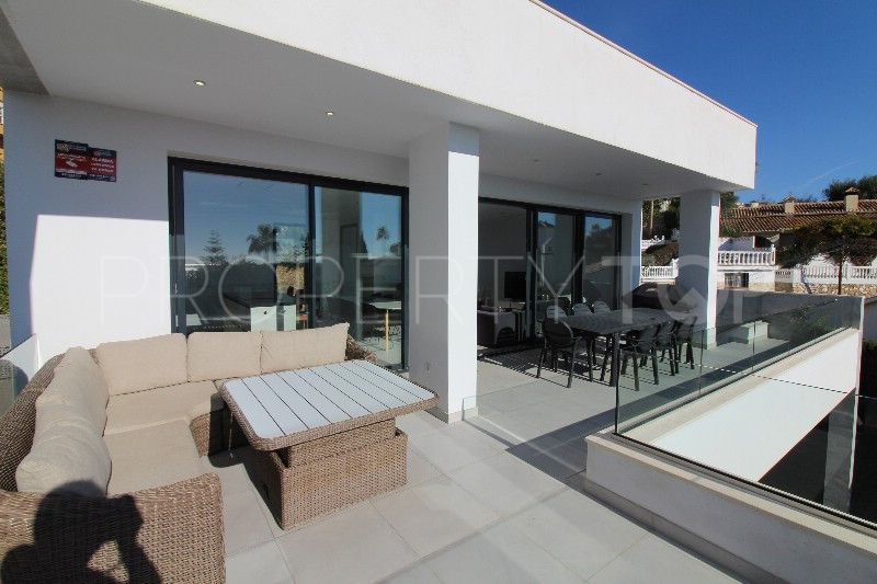 For sale villa in Fuengirola with 3 bedrooms