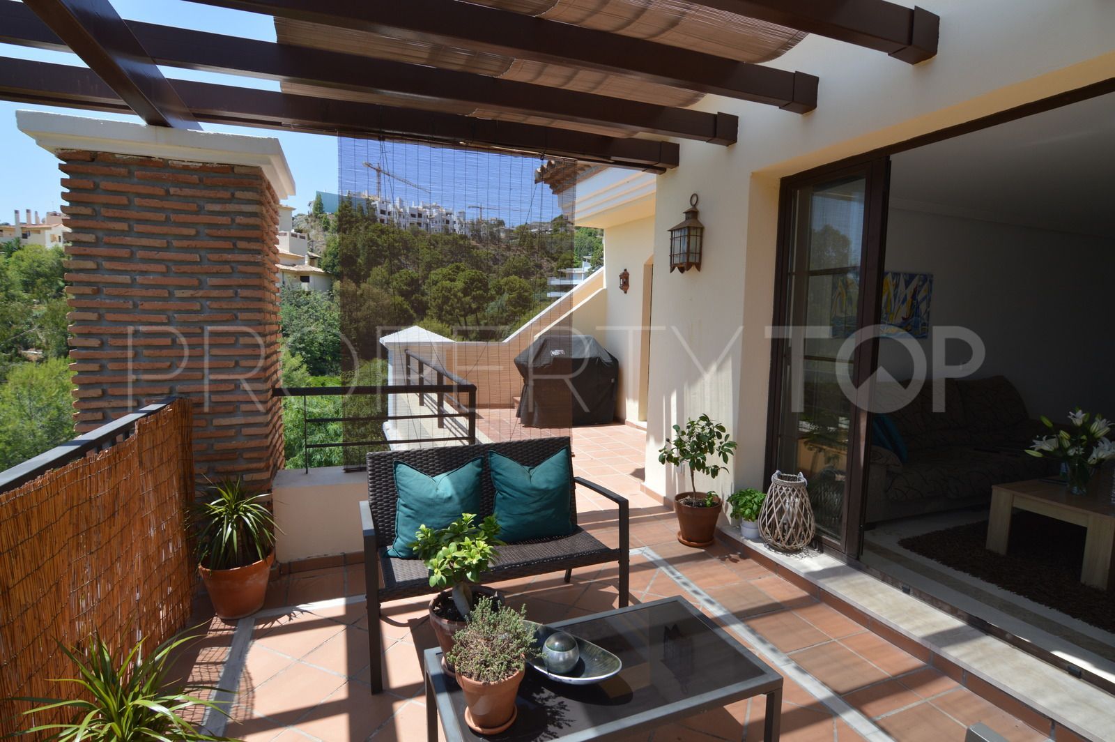 Buy penthouse in Los Arqueros