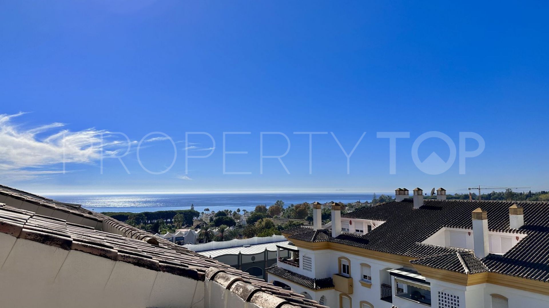 Duplex penthouse for sale in Costa Nagüeles II with 3 bedrooms