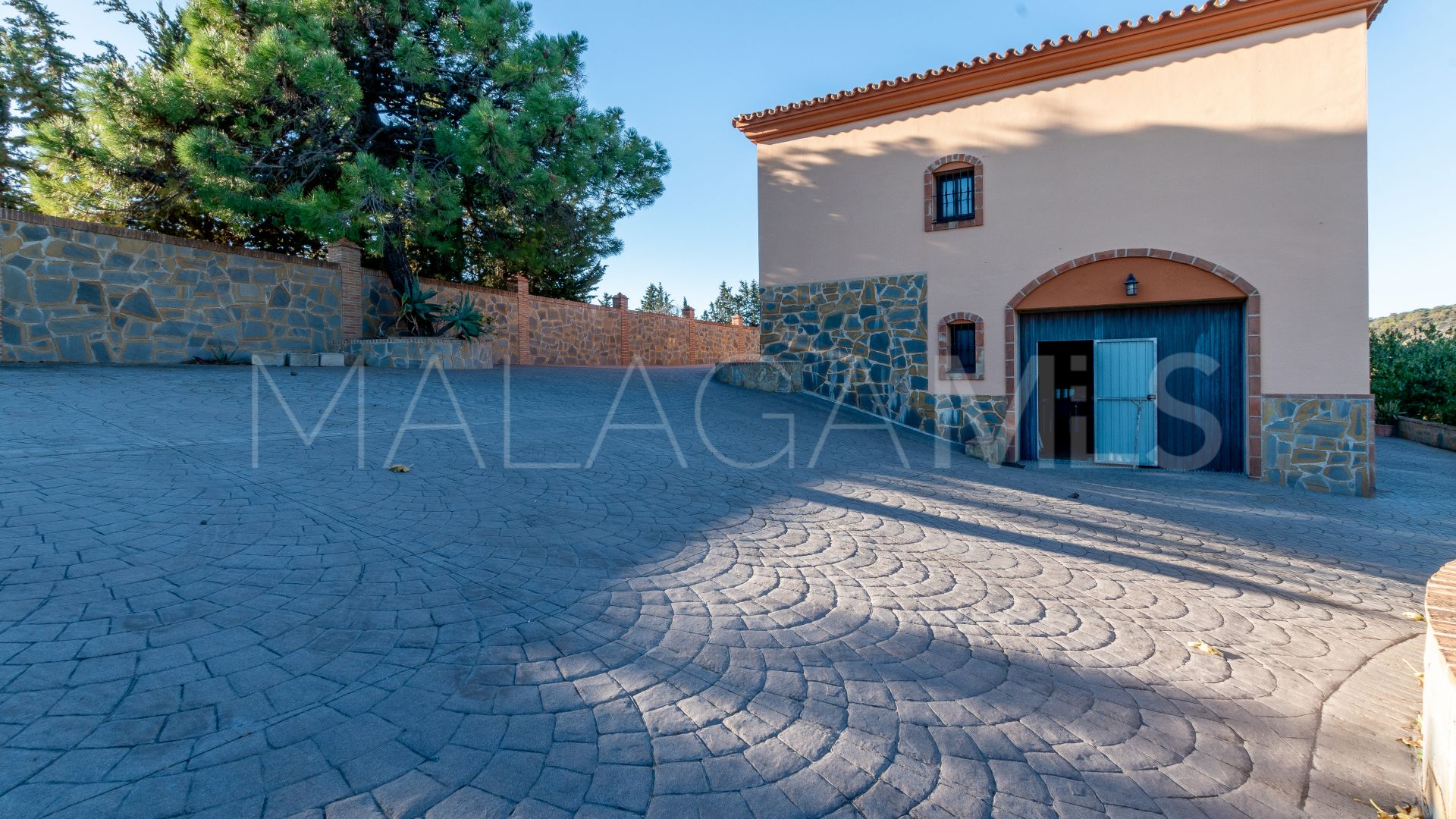 Villa for sale in El Padron