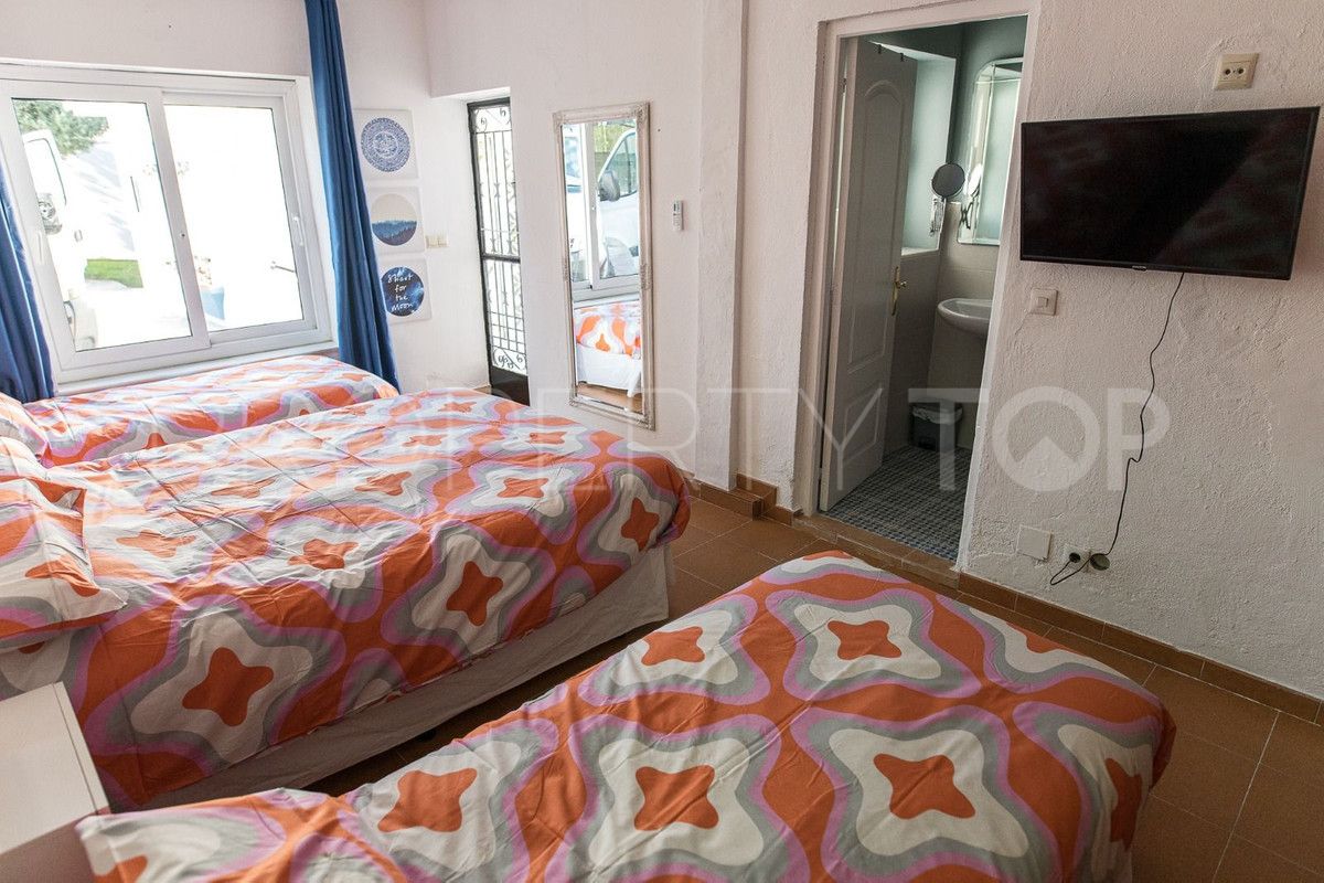 7 bedrooms Rio Real villa for sale