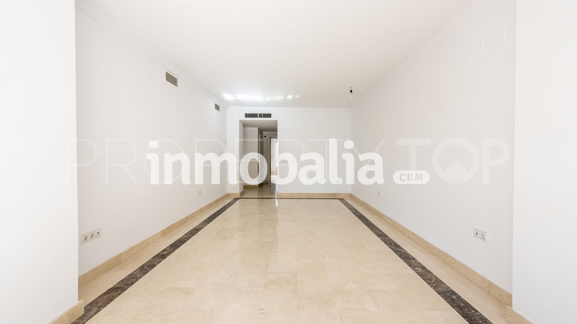 2 bedrooms ground floor apartment in San Pedro de Alcantara for sale