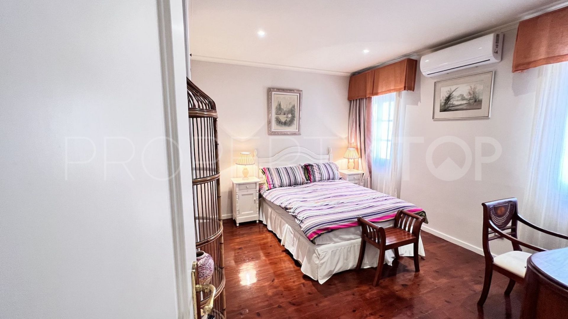 Villa a la venta en Guadalmina Alta con 6 dormitorios