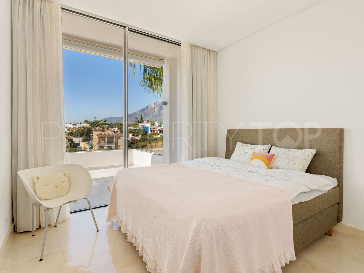 Villa en venta de 4 dormitorios en Rio Real