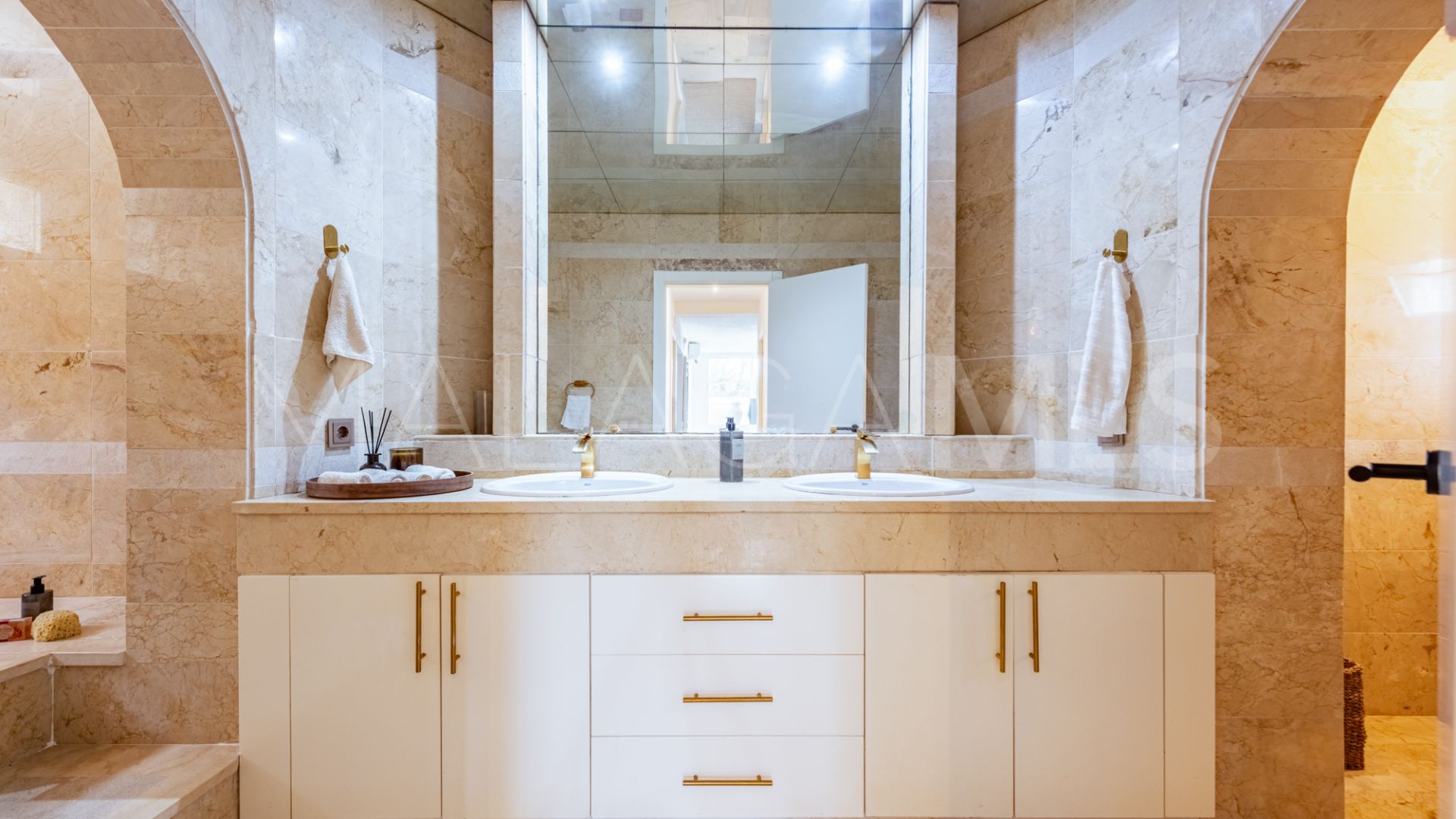 Nueva Andalucia, villa a la venta de 3 bedrooms