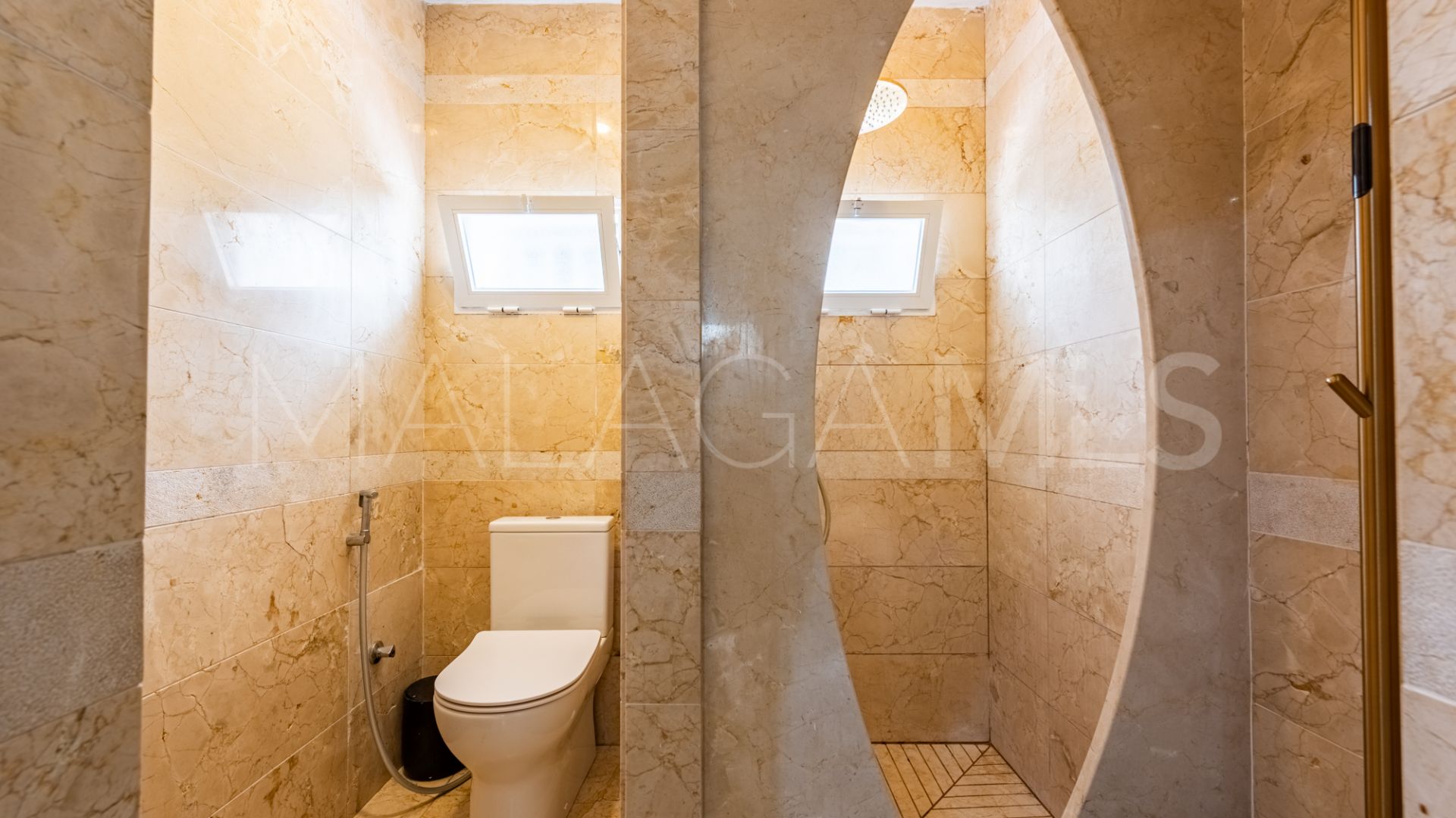 Nueva Andalucia, villa a la venta de 3 bedrooms