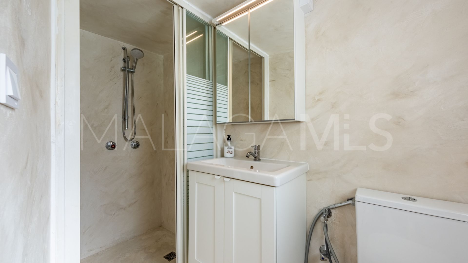 Nueva Andalucia, villa a la venta de 3 bedrooms