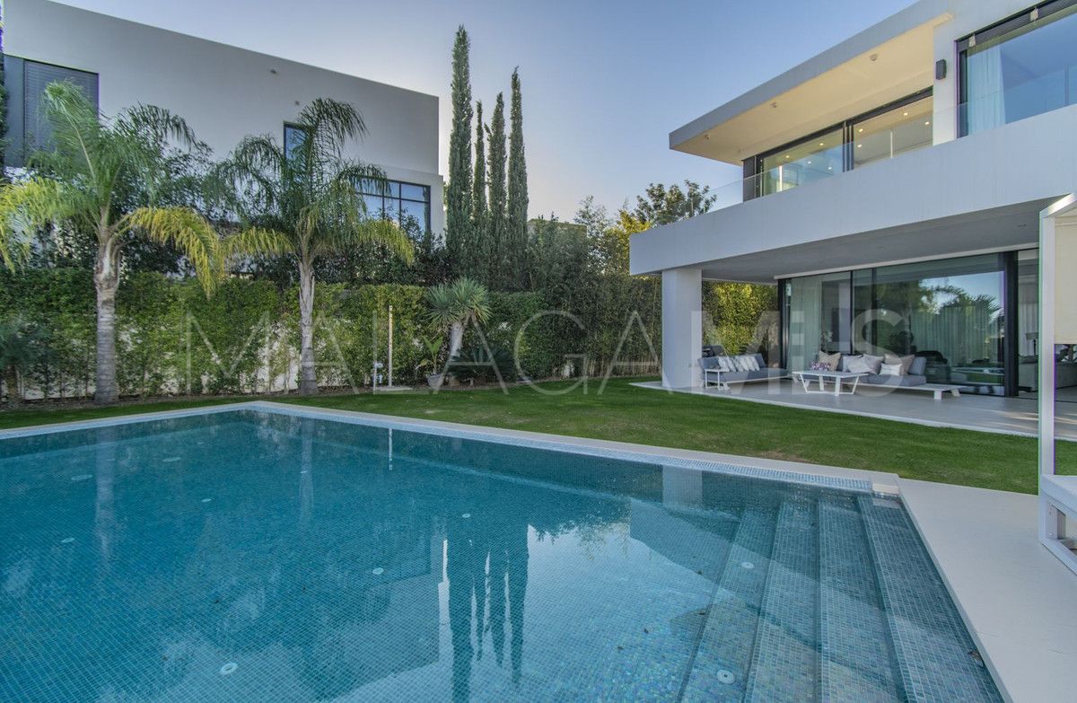 Las Lomas del Marbella Club, villa de 5 bedrooms for sale