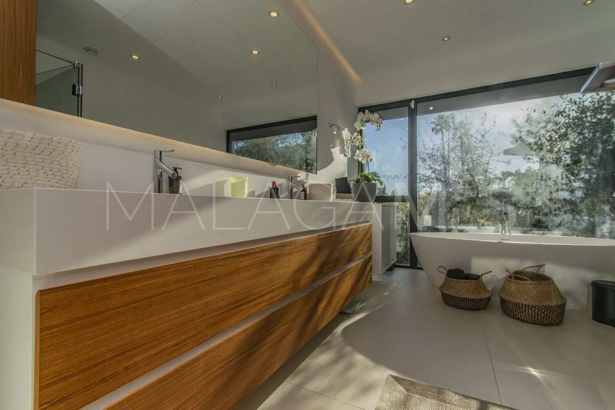 5 bedrooms villa for sale in Las Lomas del Marbella Club