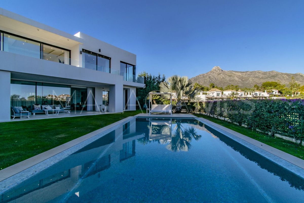 5 bedrooms villa for sale in Las Lomas del Marbella Club