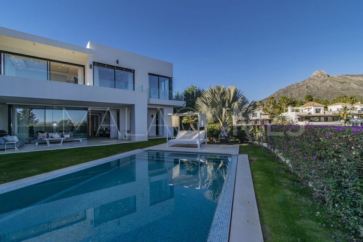 5 bedrooms villa for sale in Las Lomas del Marbella Club