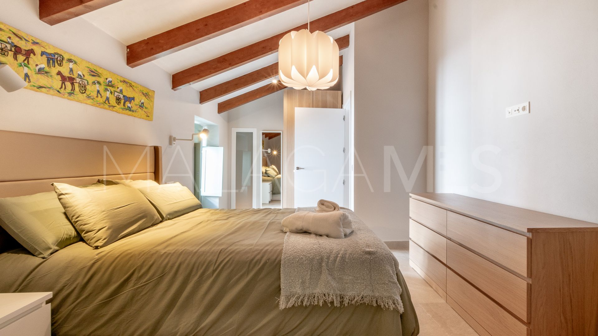 Adosado for sale in Estepona Casco Antiguo with 3 bedrooms