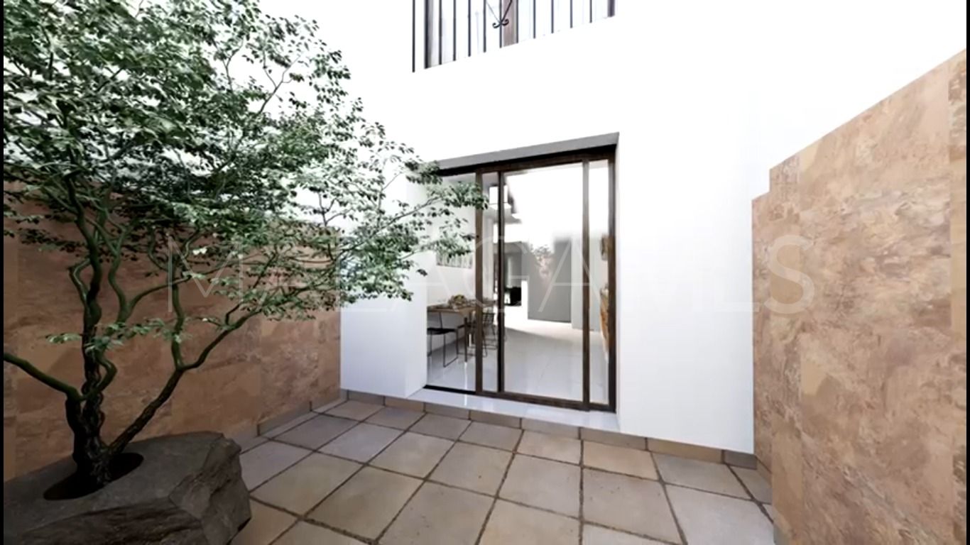 Town house for sale in Estepona Old Town with 3 bedrooms